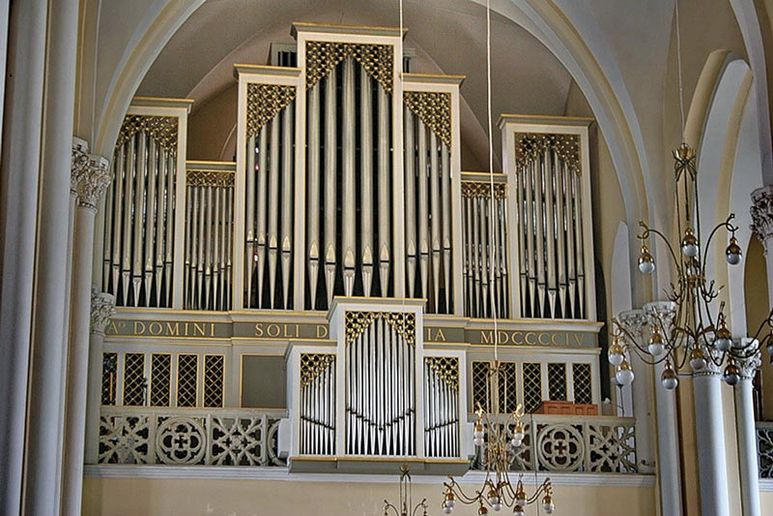 Orgel in der Kathedrale von Moskau