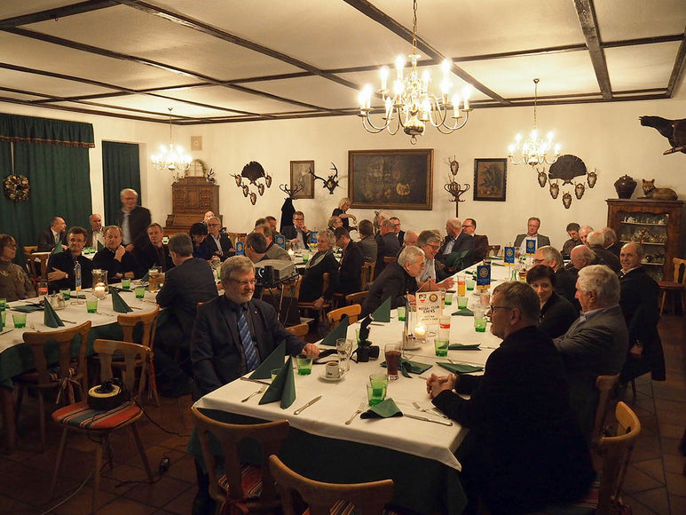 Am Vortrag anwesende Personen